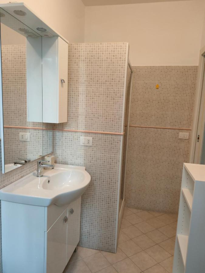 Da Paolo E Laura - In Centro A San Benedetto Apartment San Benedetto del Tronto Bagian luar foto